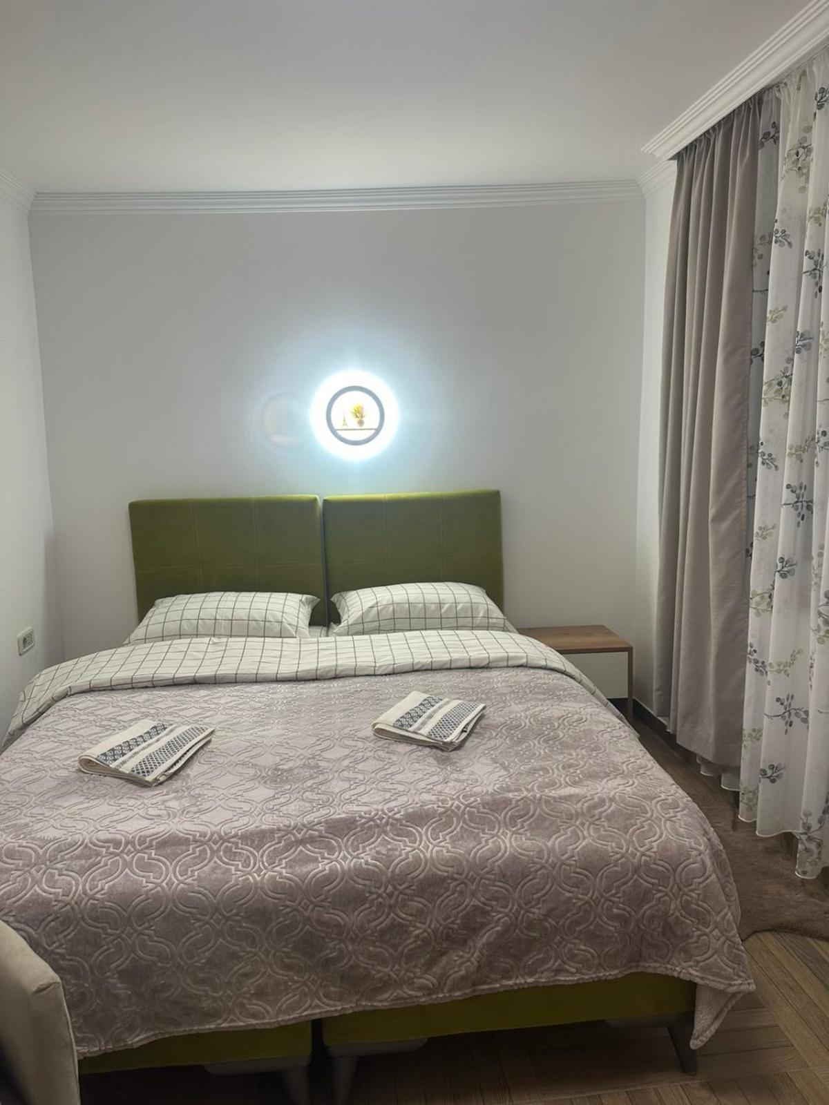Apartmani Emily & Jully Никшич Экстерьер фото
