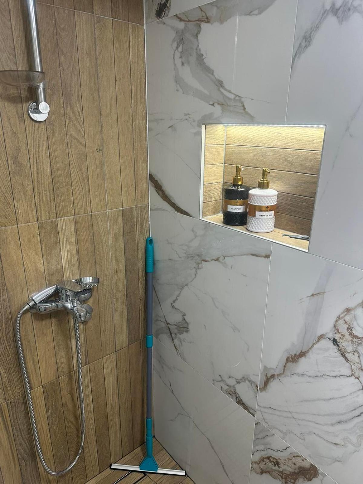 Apartmani Emily & Jully Никшич Экстерьер фото